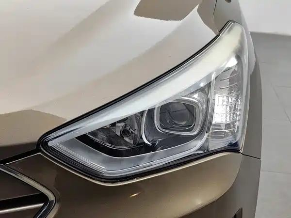 Hyundai Santa Fe 2013