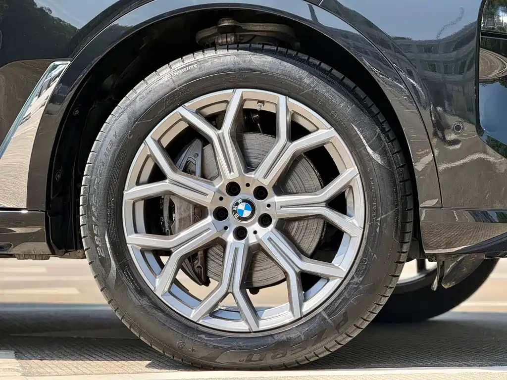 BMW X7 2023 — фото 19