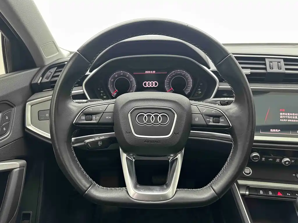 Audi Q3 2022 — фото 18
