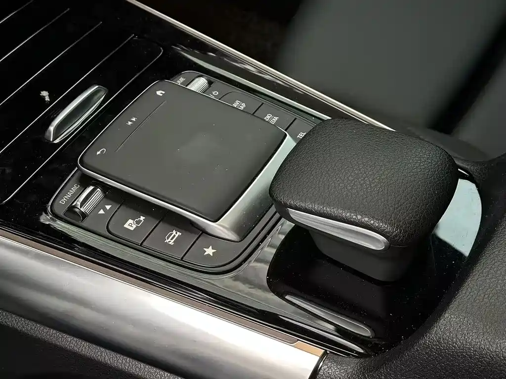 Mercedes-Benz GLA 2021 — фото 18