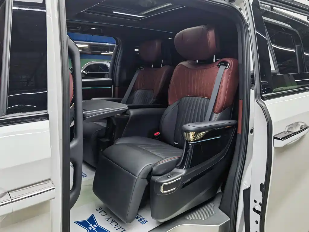 GAC Motor Trumpchi M8 2025 — фото 10