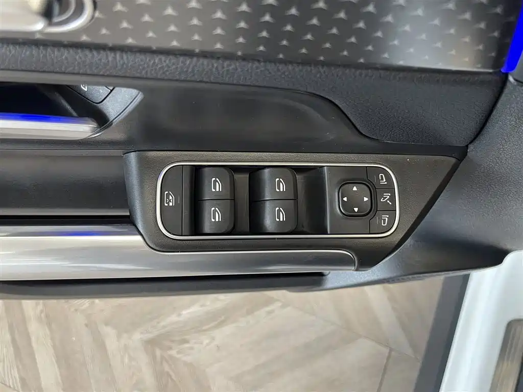 Mercedes-Benz GLA 2024 — фото 25