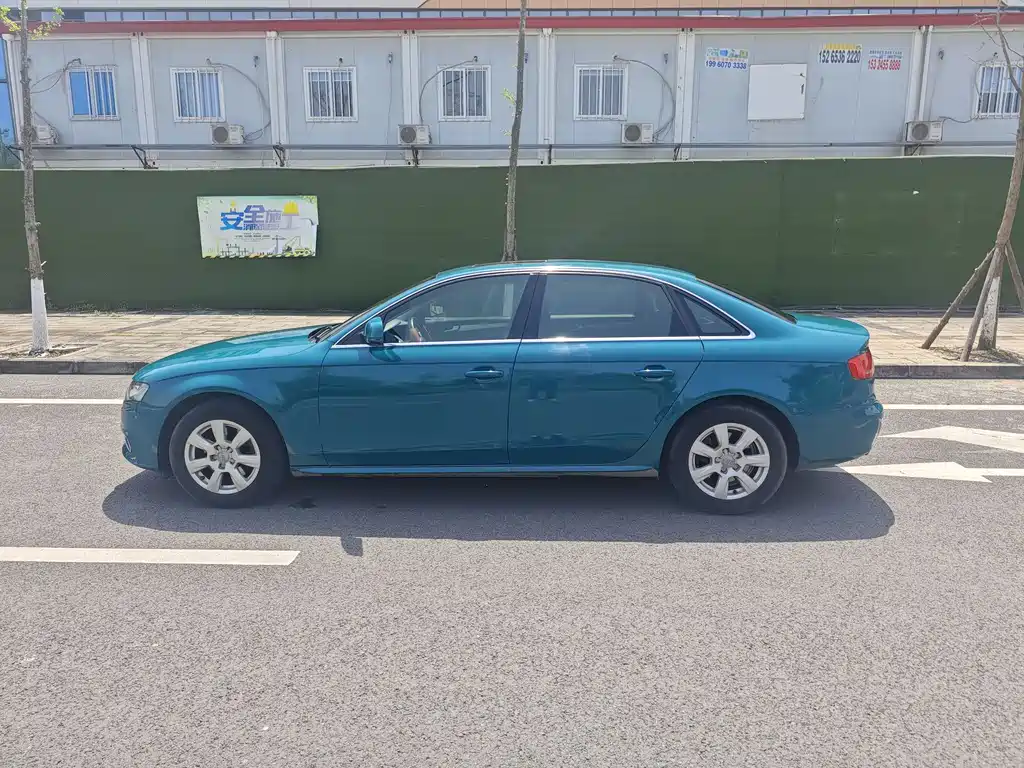 Audi A4L 2010