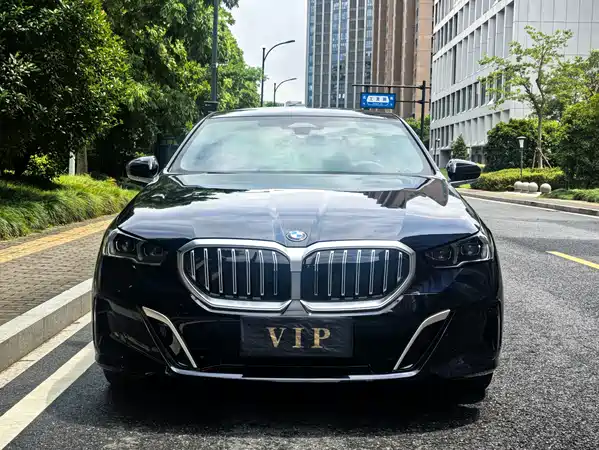 BMW 5 Series 2024