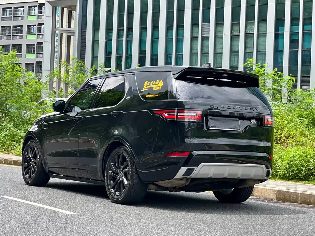 Land Rover Discovery 2020 — фото 17