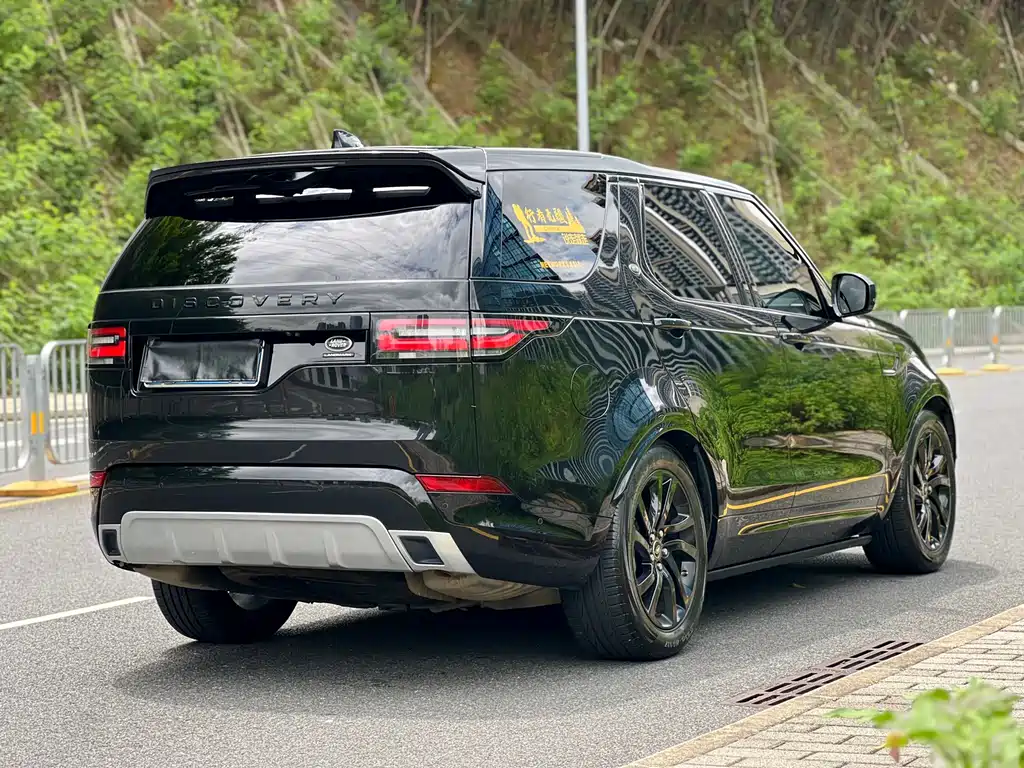 Land Rover Discovery 2020 — фото 15
