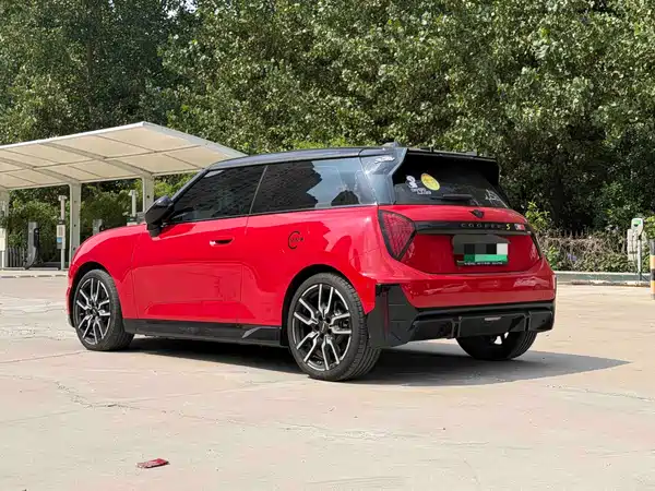MINI Cooper 2025