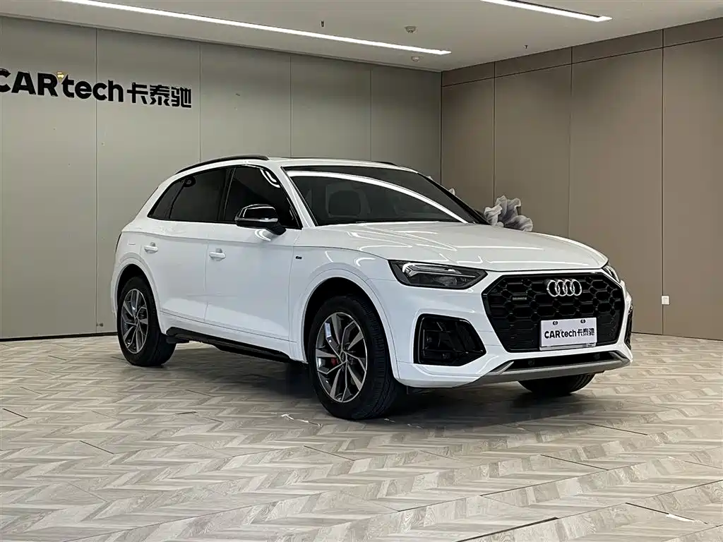 Audi Q5L 2024 — фото 2