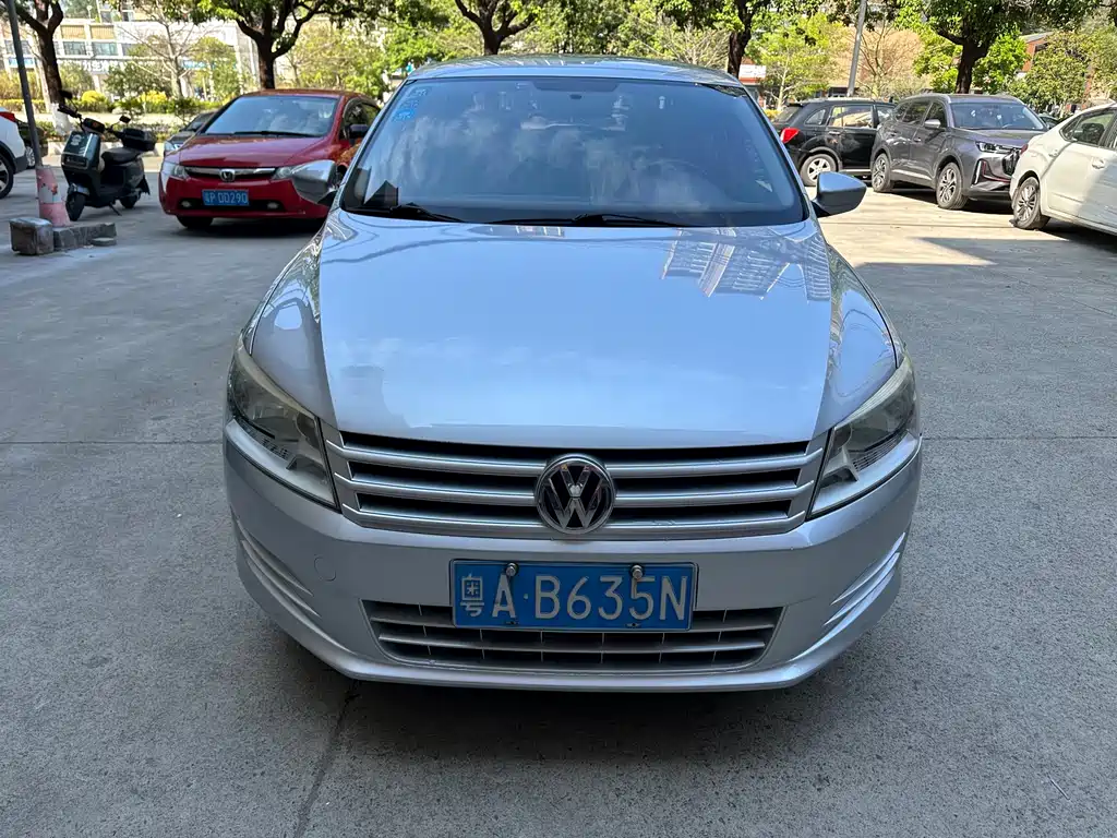 Volkswagen Santana 2014