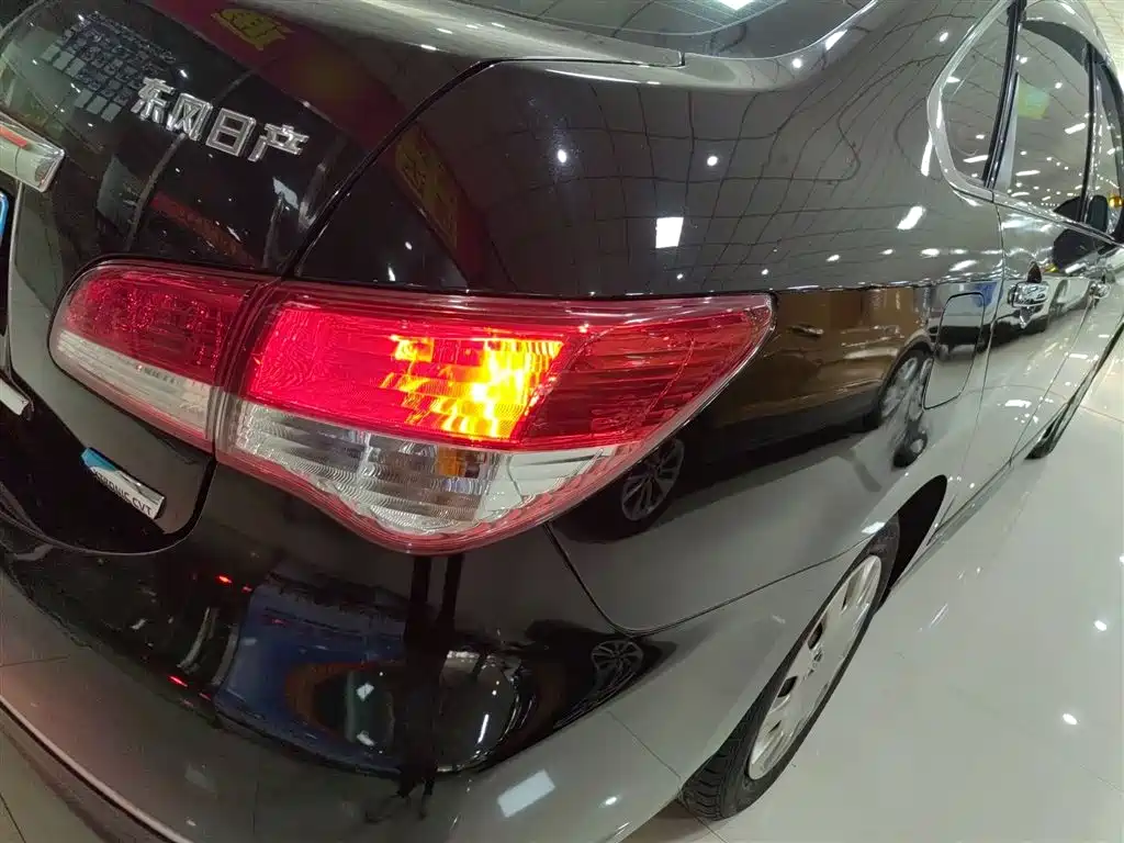 Nissan Sylphy 2019 — фото 24
