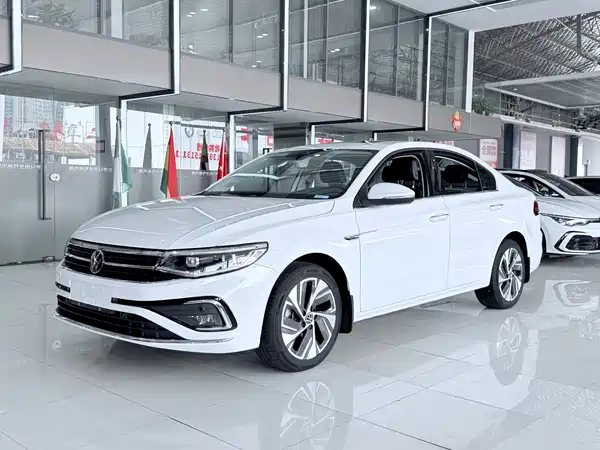 Volkswagen Bora 2023