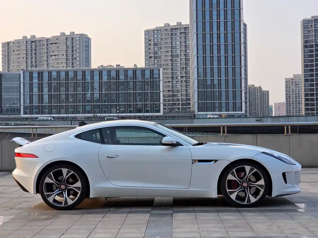 Jaguar F-TYPE 2015 — фото 4