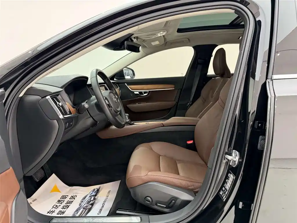 Volvo S90 2020 — фото 13