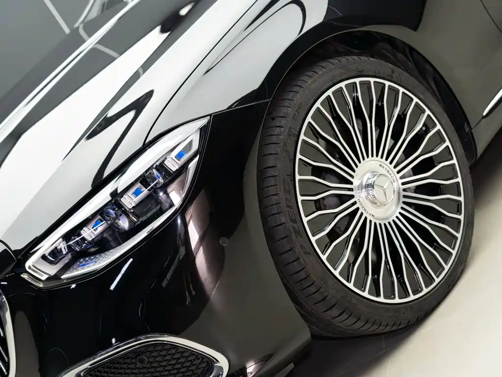 Mercedes-Benz Maybach S-Class 2025