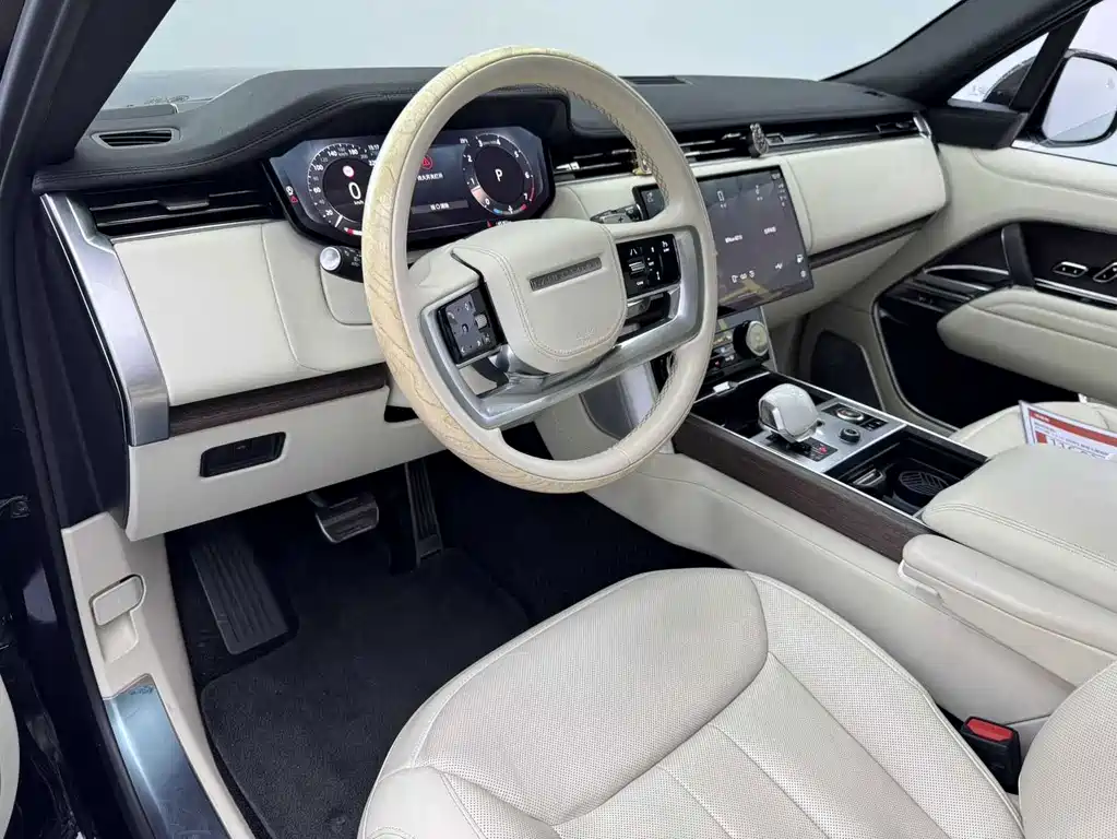 Land Rover Range Rover 2023 — фото 11