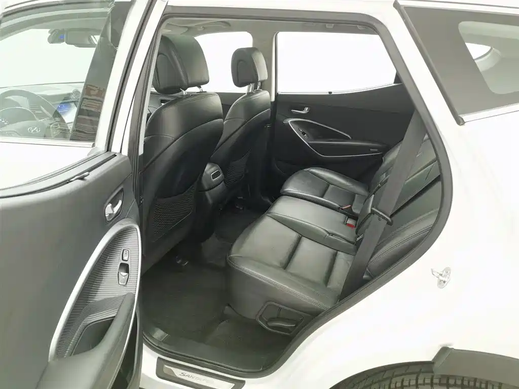Hyundai Santa Fe 2016 — фото 15