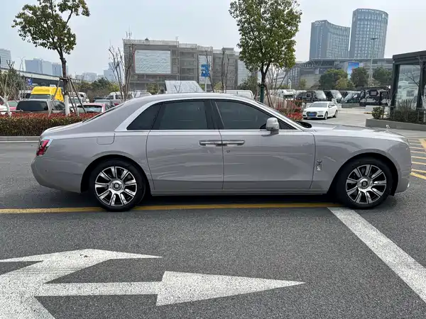 Rolls-Royce Ghost 2022