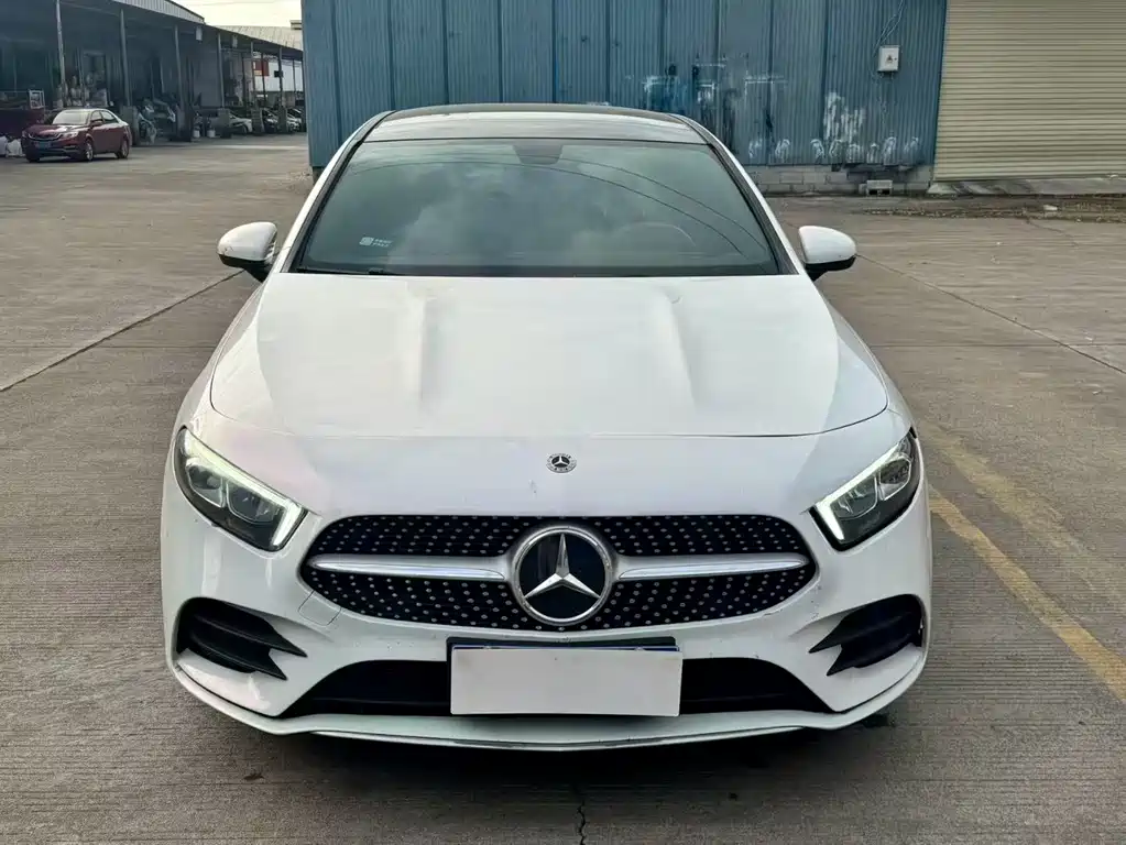 Mercedes-Benz A-Class 2022 — фото 2