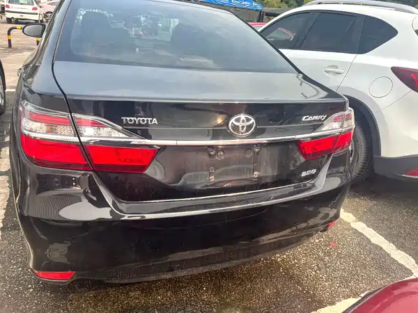 Toyota Camry 2017