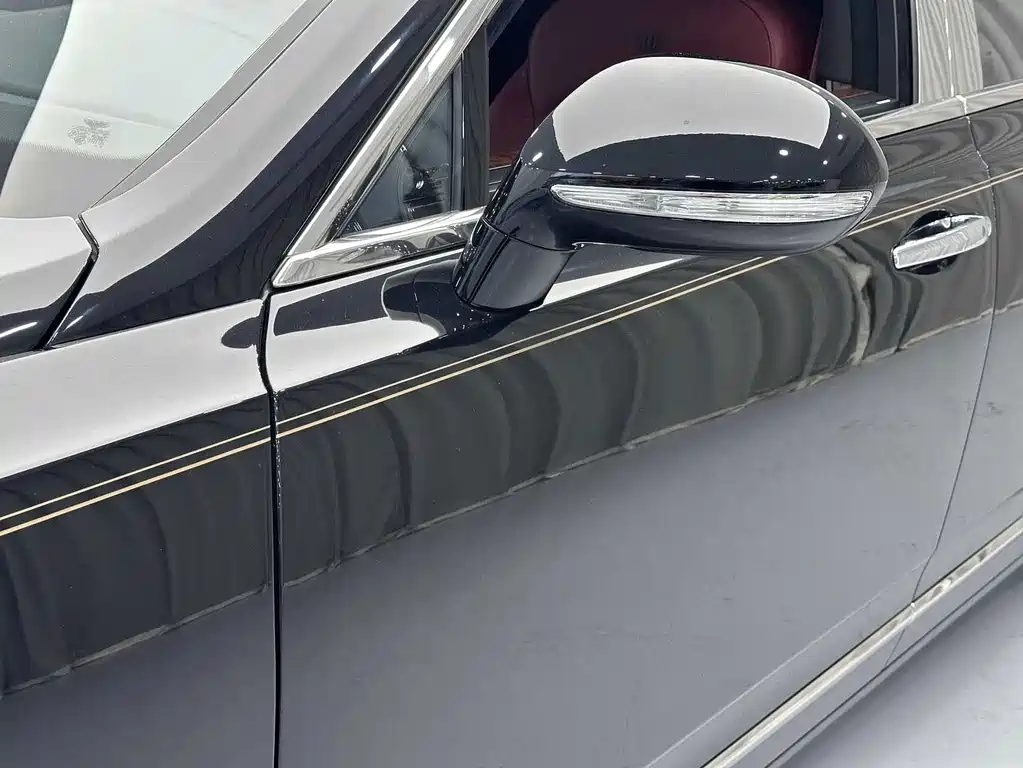 Bentley Mulsanne 2020 — фото 12