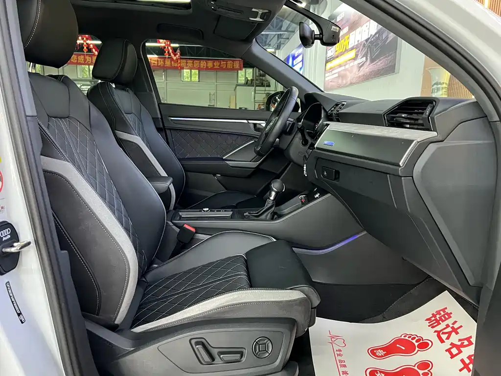 Audi Q3 Sportback 2024 — фото 12