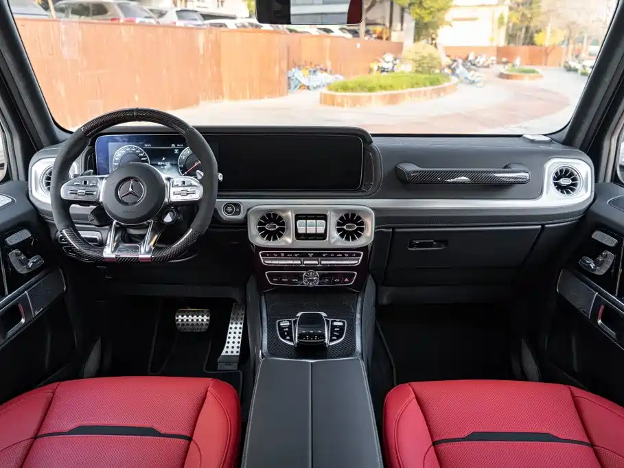 Mercedes-Benz G-Class AMG 2025 — фото 16