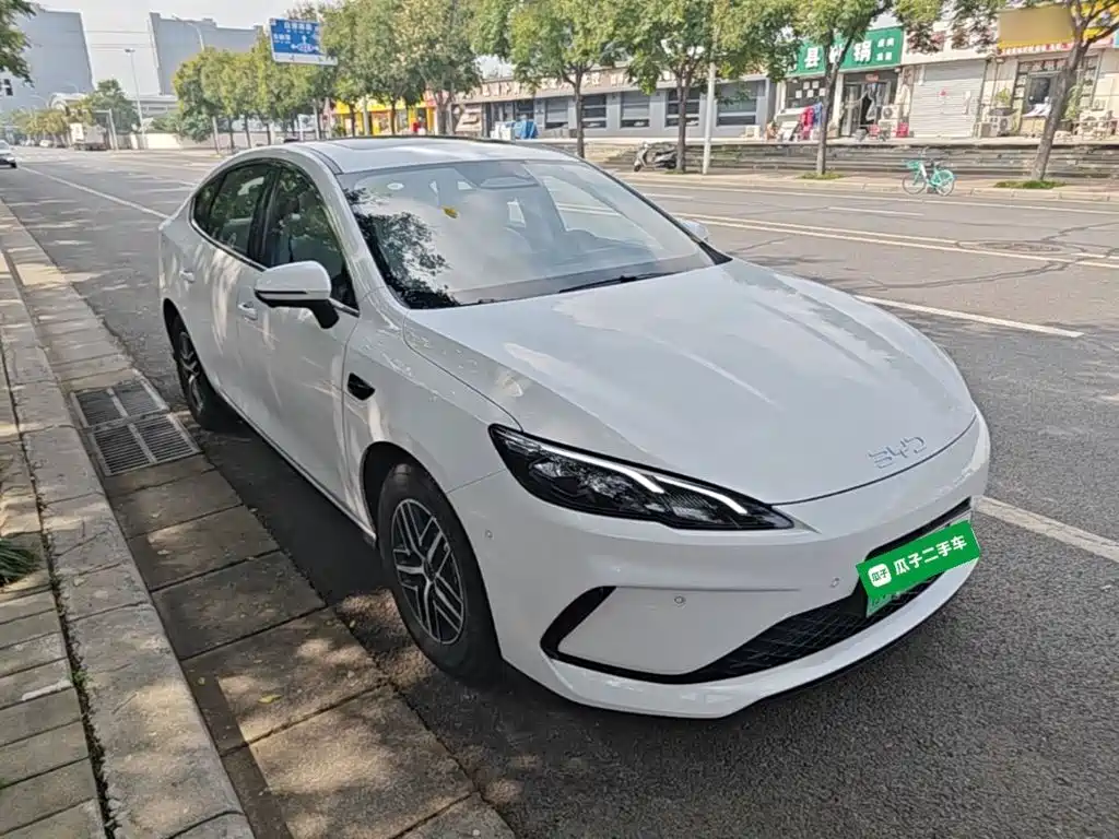 BYD Seal 05 DM-i 2025 — фото 4