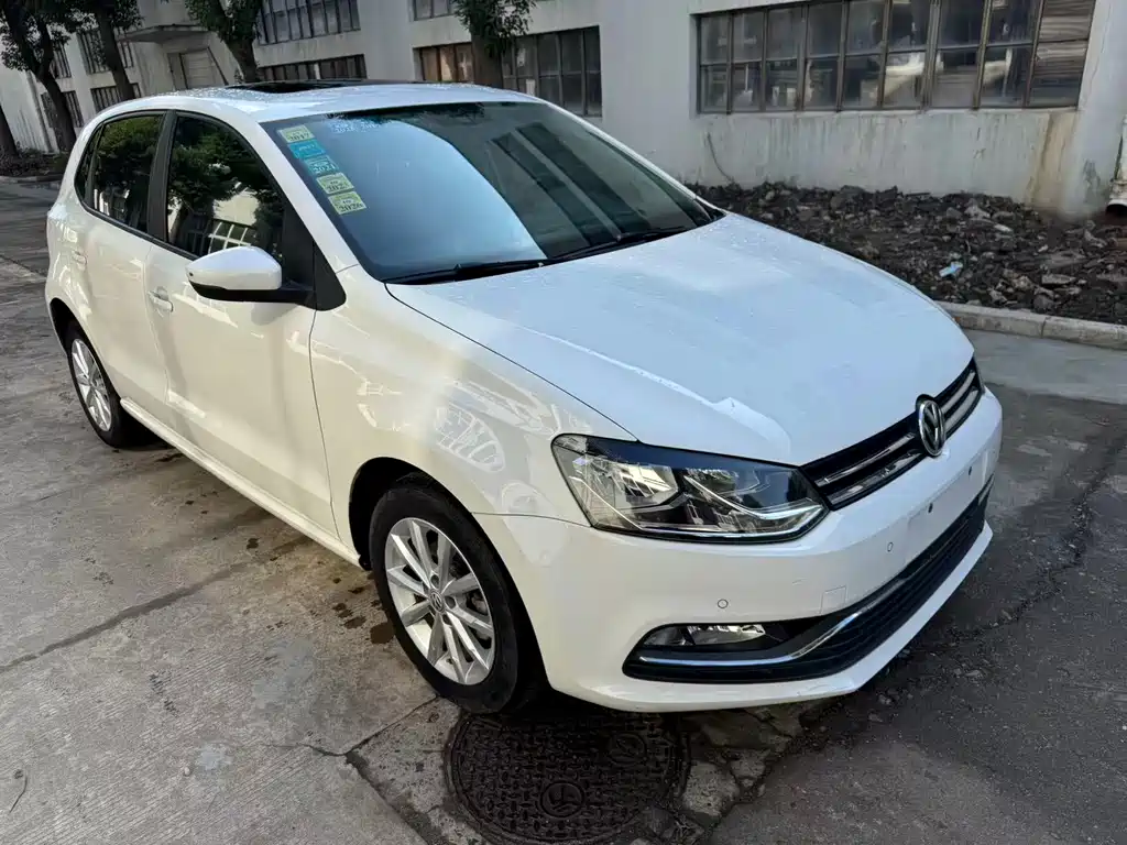 Volkswagen Polo 2015