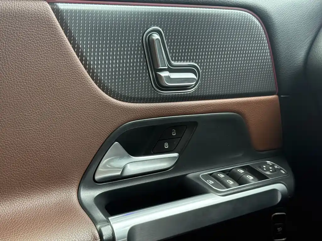 Mercedes-Benz GLB 2020 — фото 25