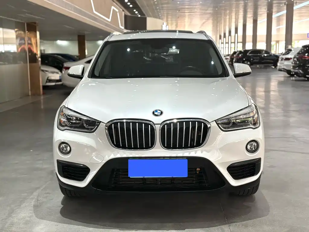 BMW X1 2018 — фото 2