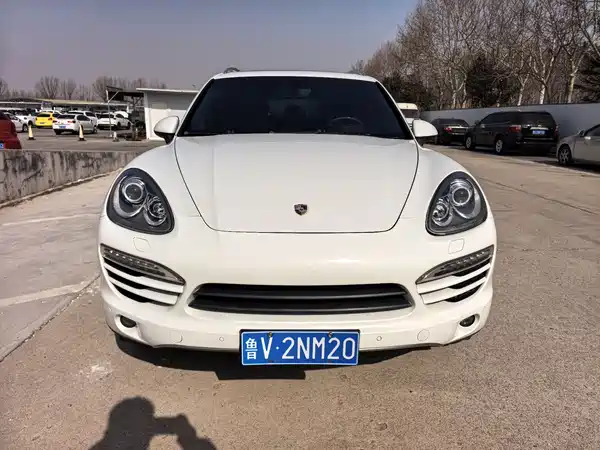 Porsche Cayenne 2011