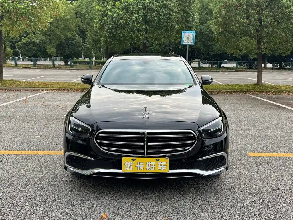 Mercedes-Benz E-Class 2022 — фото 3