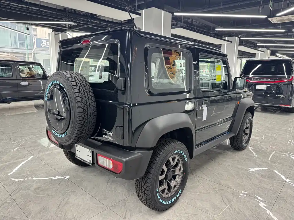 Suzuki Jimny — фото 4