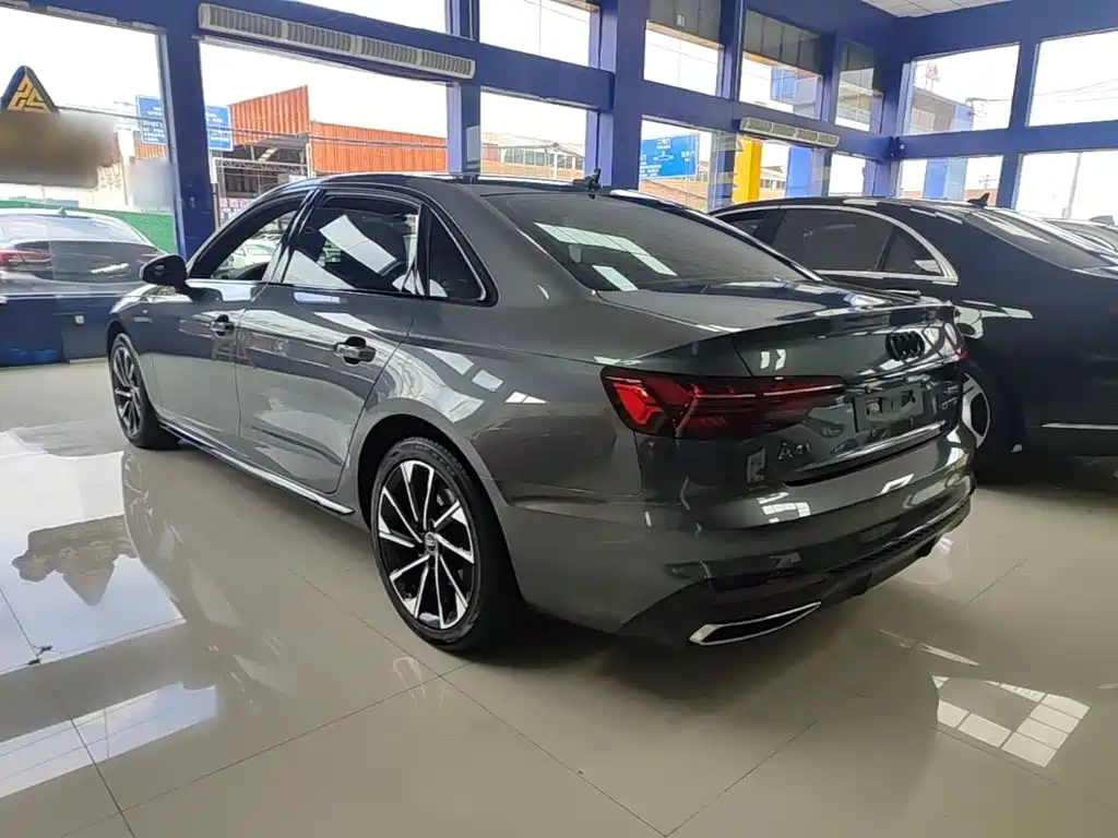 Audi A4L 2023