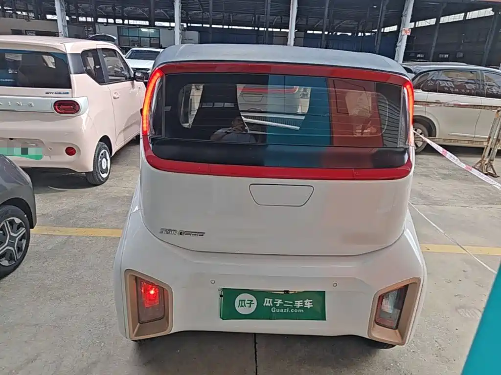 Baojun E200 2020