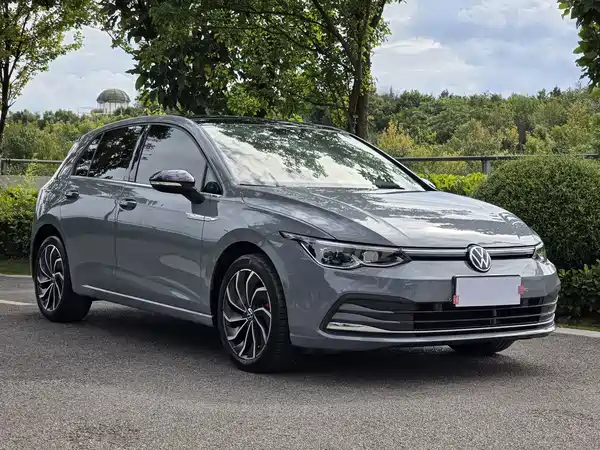 Volkswagen Golf 2021