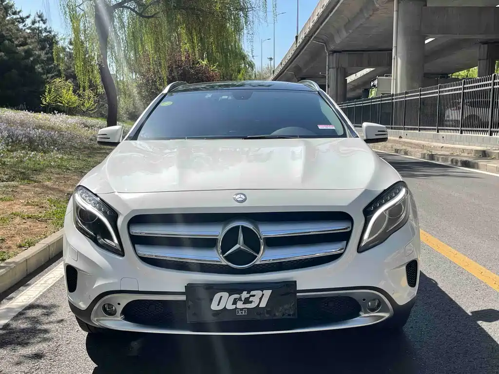 Mercedes-Benz GLA 2015 — фото 2