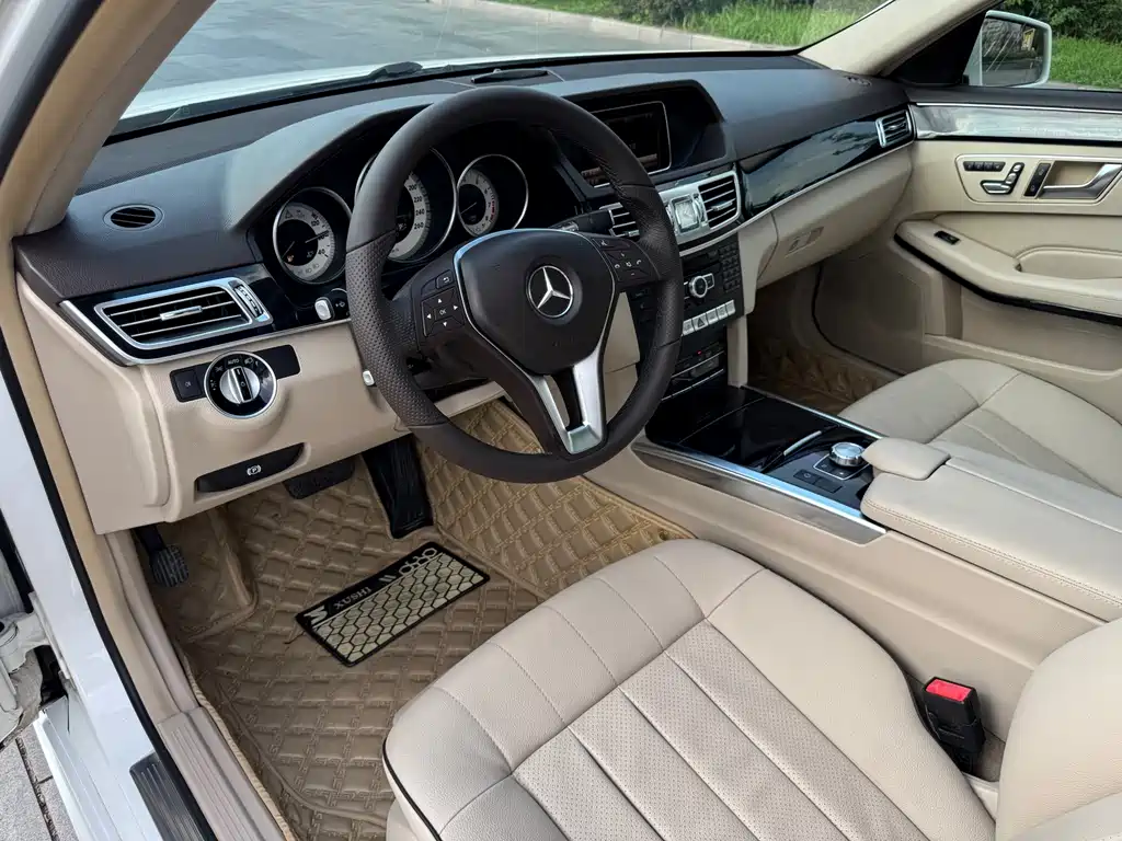 Mercedes-Benz E-Class 2015 — фото 9