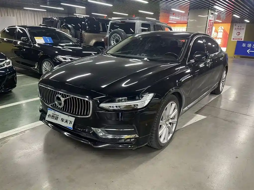 Volvo S90 2018 — фото 1