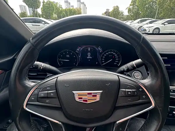 Cadillac CT6 2022