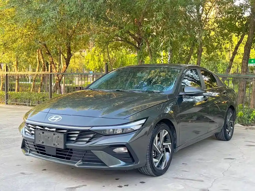 Hyundai Elantra 2023