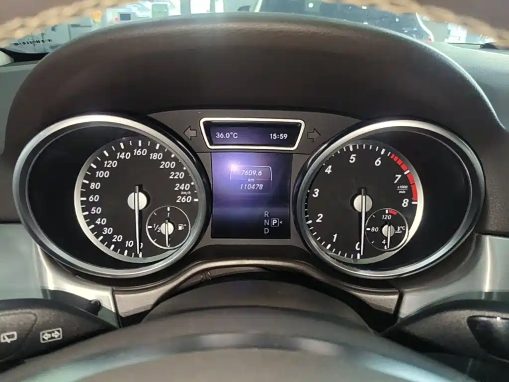 Mercedes-Benz M-Class 2015 — фото 12