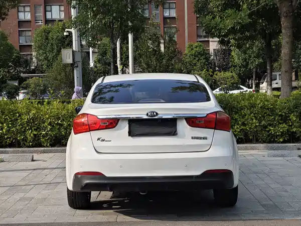 Kia K3 2015