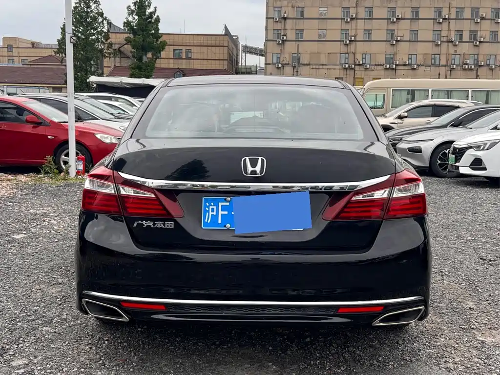 Honda Accord 2017 — фото 5