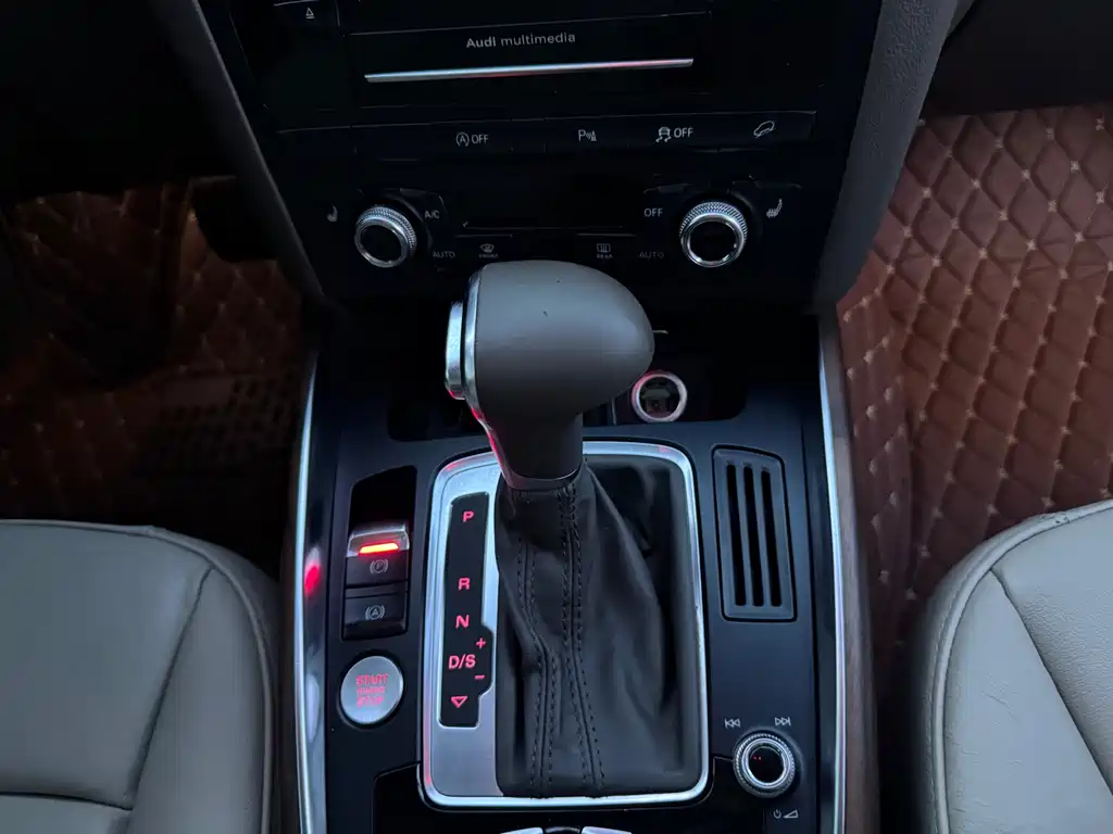 Audi Q5 2015 — фото 16