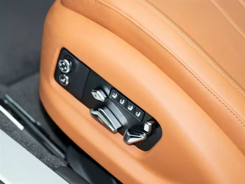 Bentley Flying Spur 2022 — фото 10