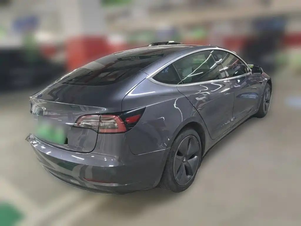 Tesla Model 3 2019 — фото 12