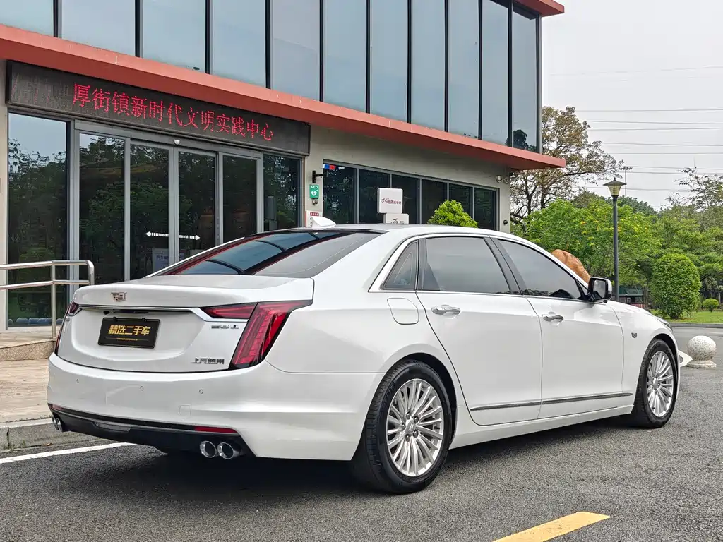 Cadillac CT6 2022 — фото 4