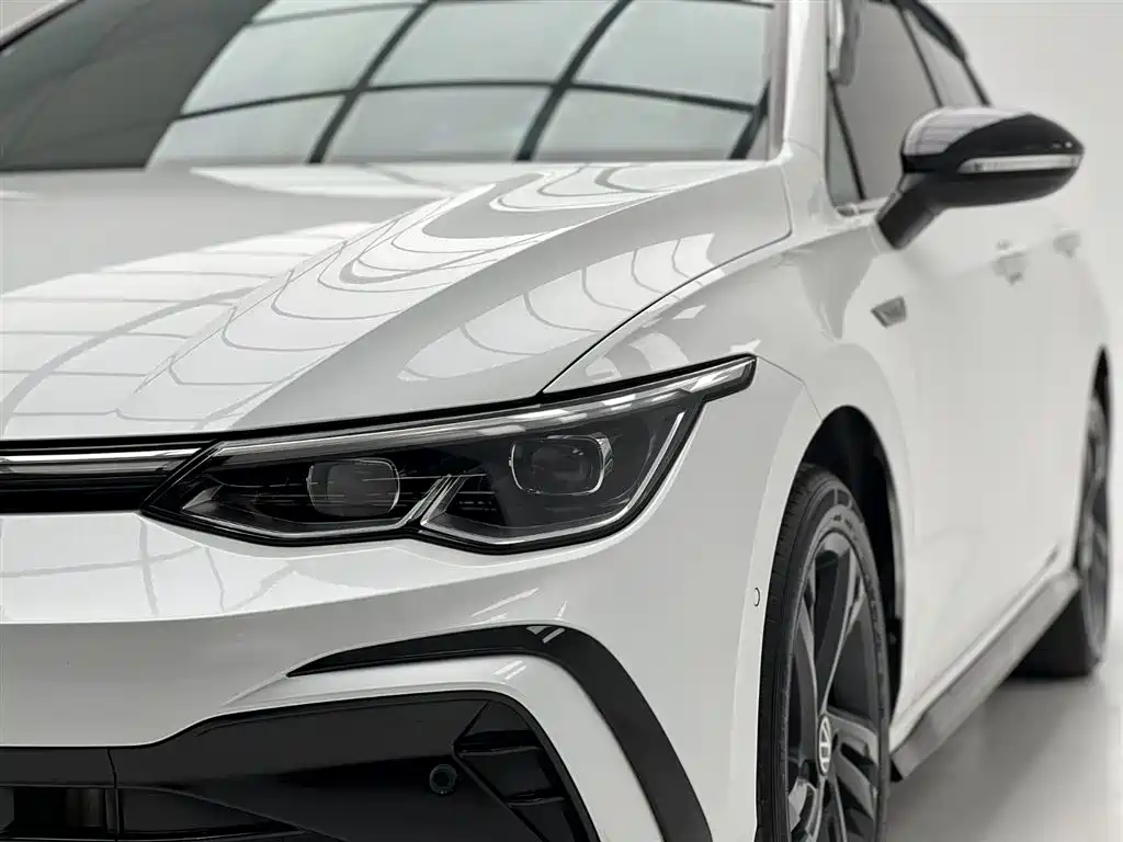 Volkswagen Golf 2023