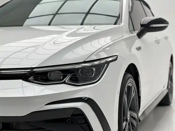 Volkswagen Golf 2023